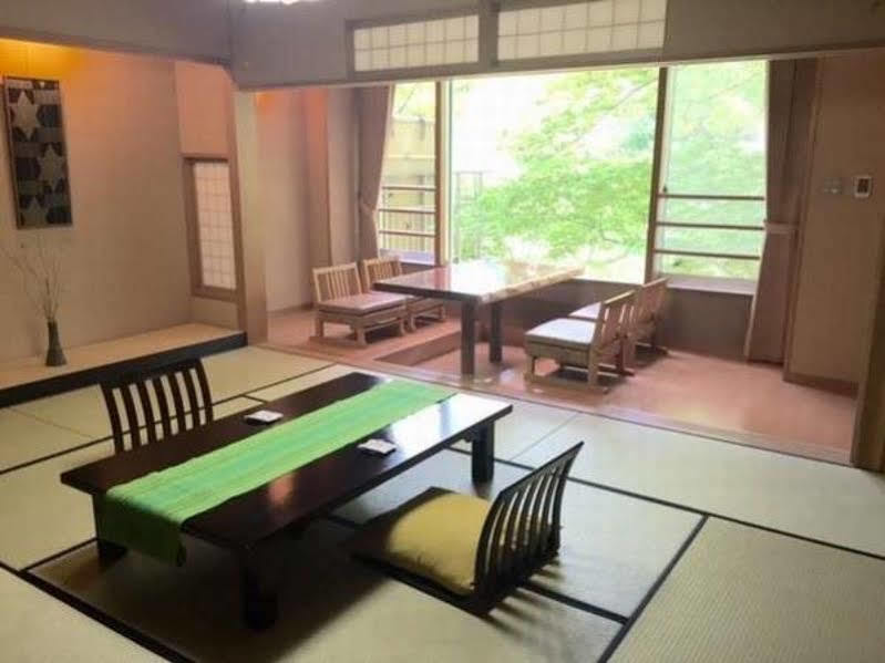 Hotel Miyama Тітібу Екстер'єр фото
